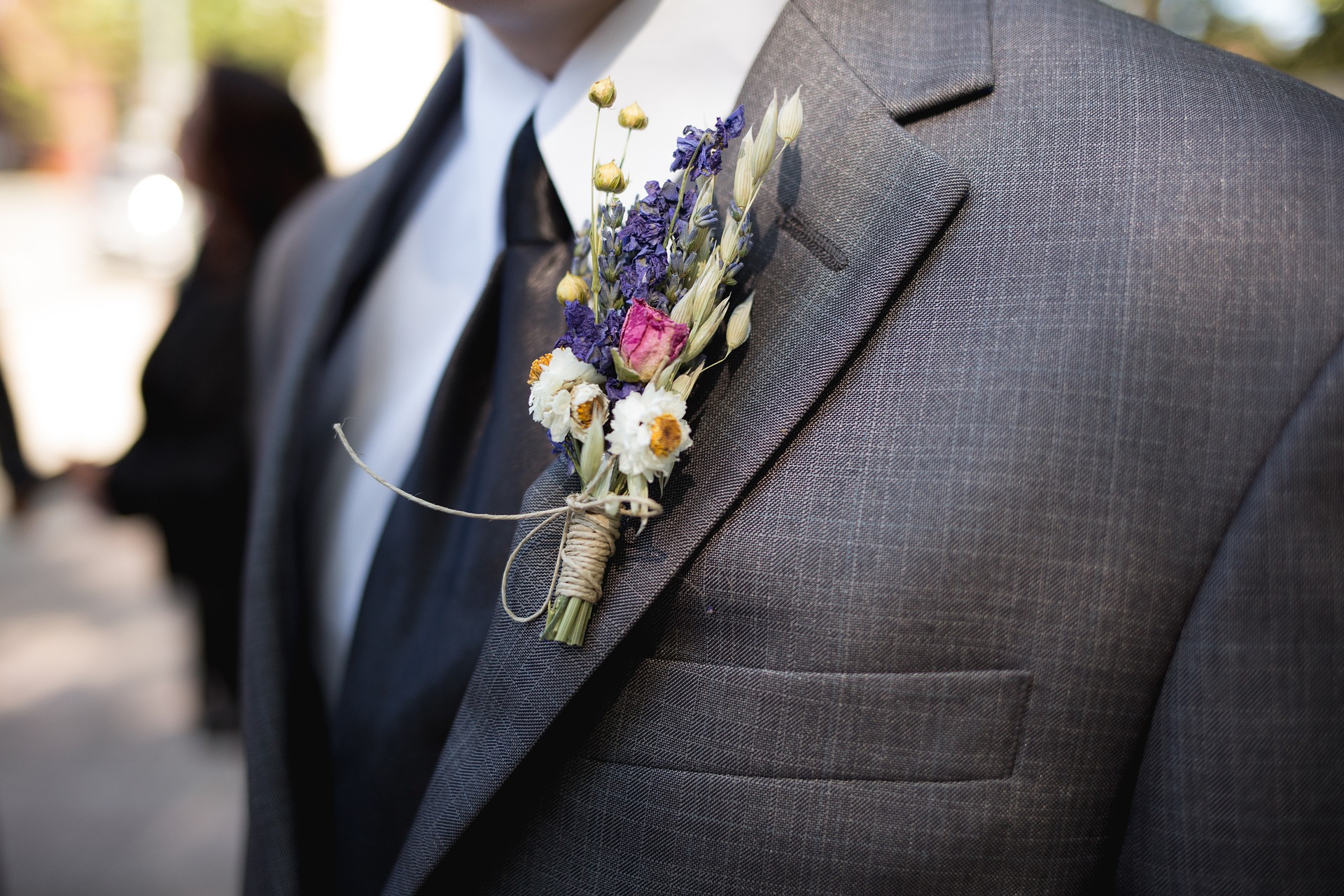 Comment bien s’habiller pour un mariage ?